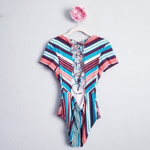 Laundry By Shelli Segal Multicolor Striped Lace Up Back One Piece Swimsuit - Picture 5 of 10